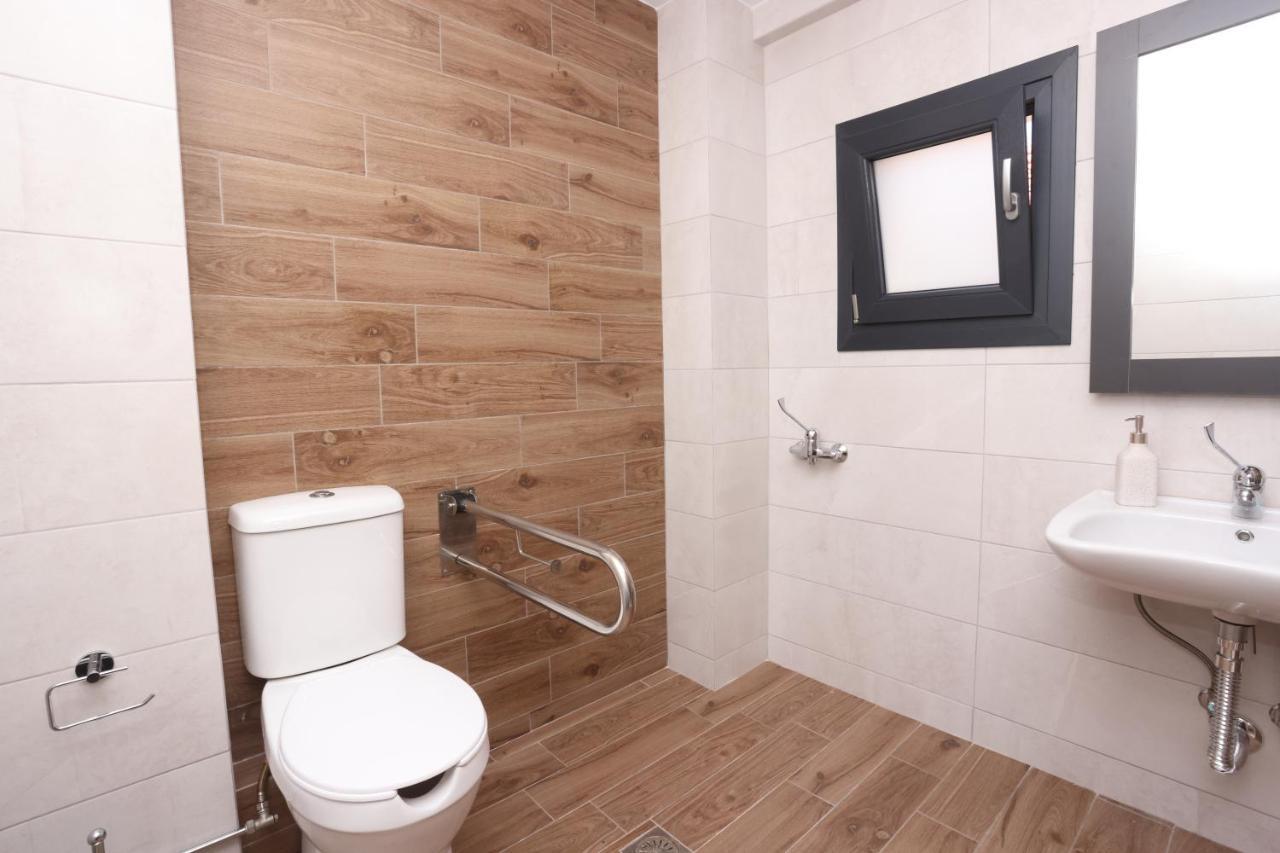 Cynthia Aparthotel Vrasná Exteriör bild