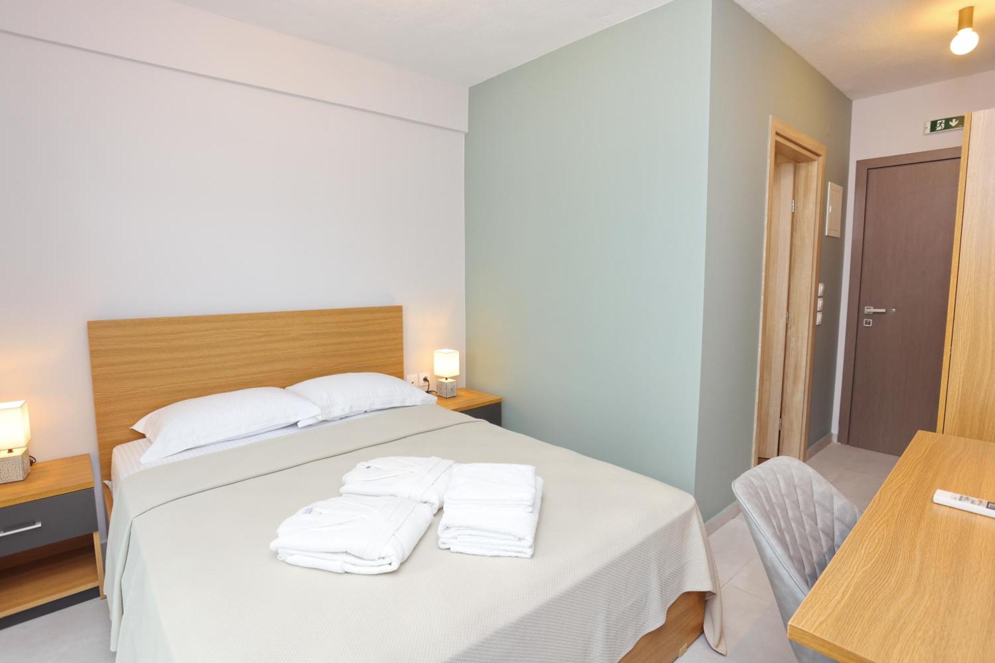 Cynthia Aparthotel Vrasná Rum bild